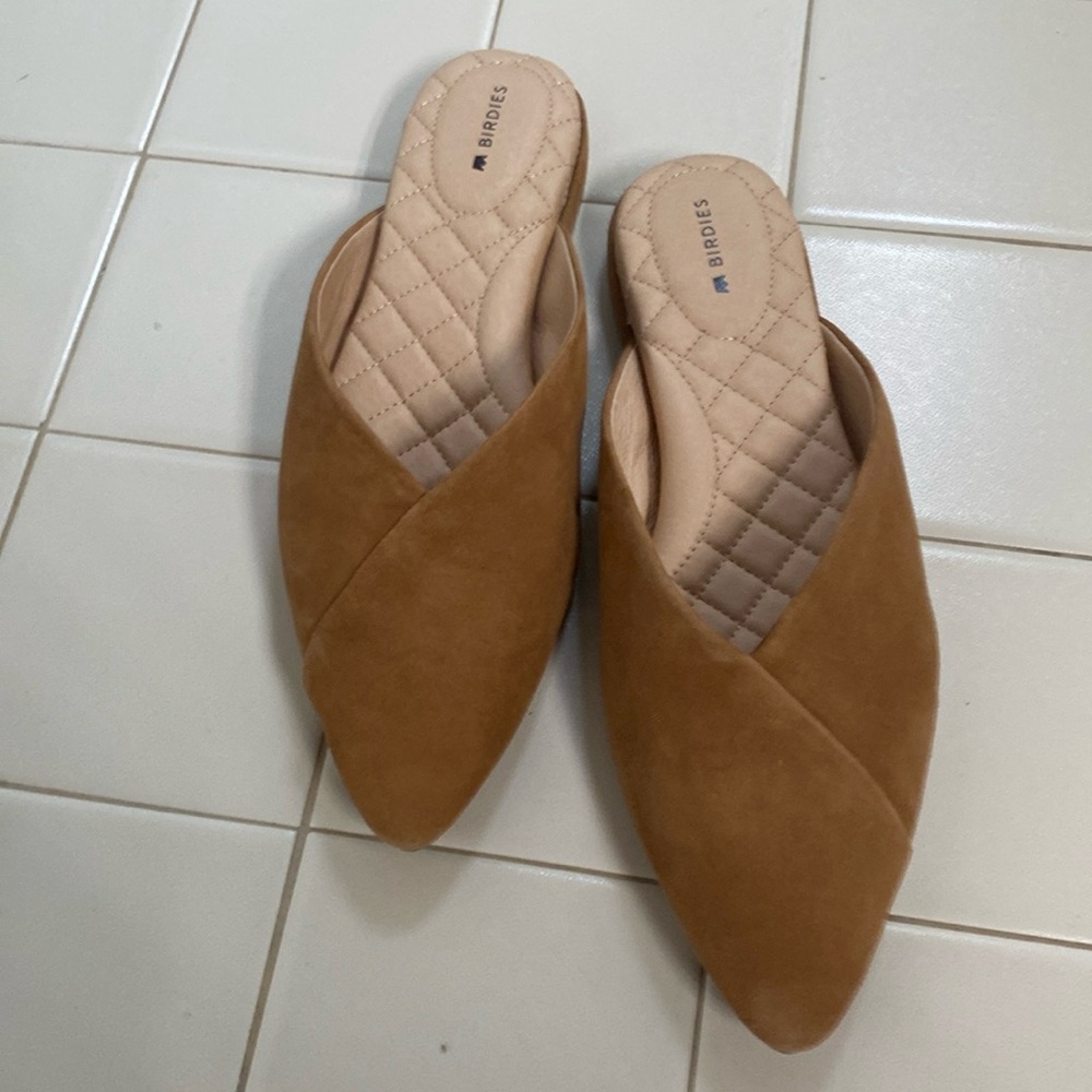 Birdies The Swan suede size 7 in golden oak